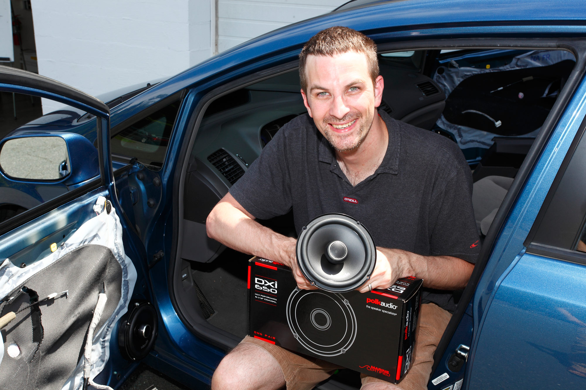 How to Fix Speakers in Car 