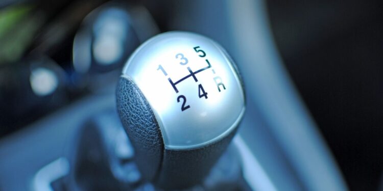 Things To Keep In Mind While Driving Manual Cars