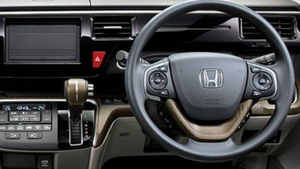 Honda Stepwagon Interior