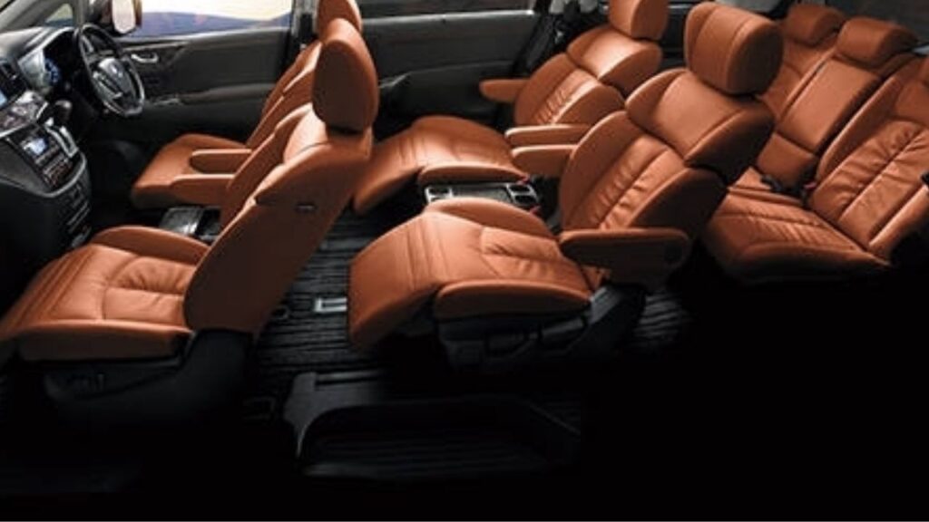 Nissan Elgrand Interior