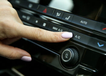 5 Reasons Car Shakes When AC Is On