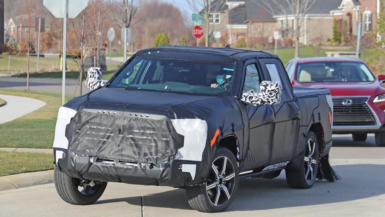 Toyota Tundra 2022 Spy Shots Overview - Automotive News