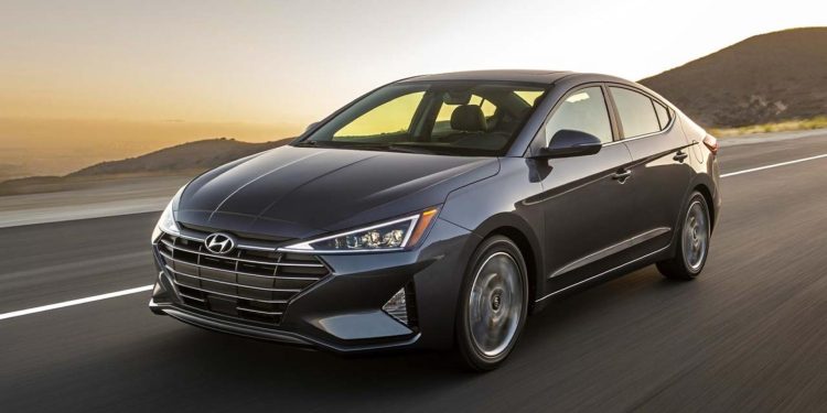 Hyundai Elantra 1.6Liter Price and Booking