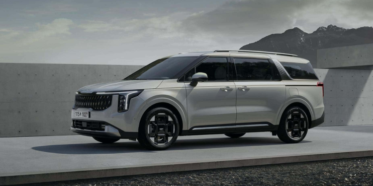 2025 Kia Carnival Receives New Interior and Hybrid Power